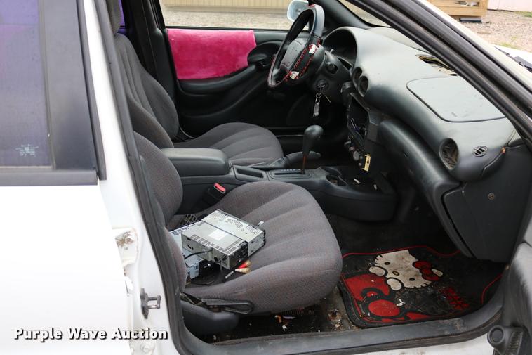 image for item DD0216 2001 Pontiac Sunfire