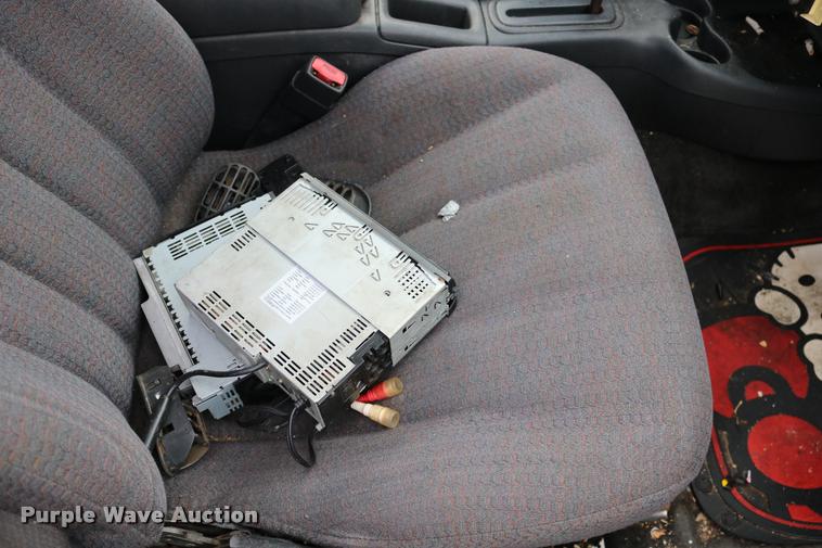 image for item DD0216 2001 Pontiac Sunfire