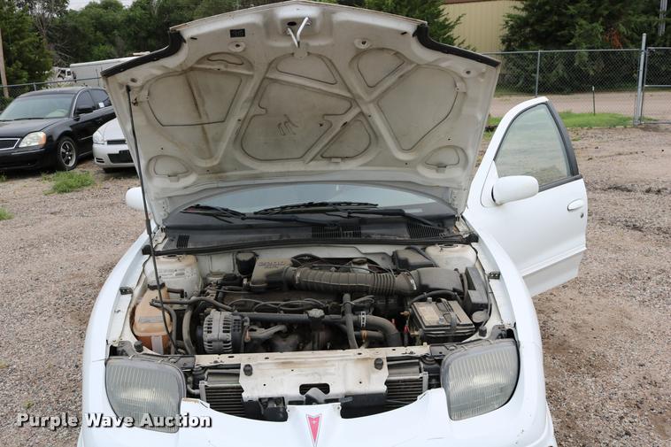 image for item DD0216 2001 Pontiac Sunfire