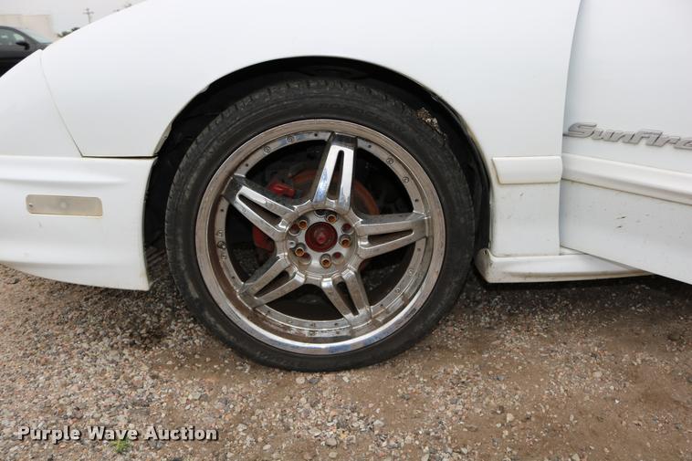 image for item DD0216 2001 Pontiac Sunfire