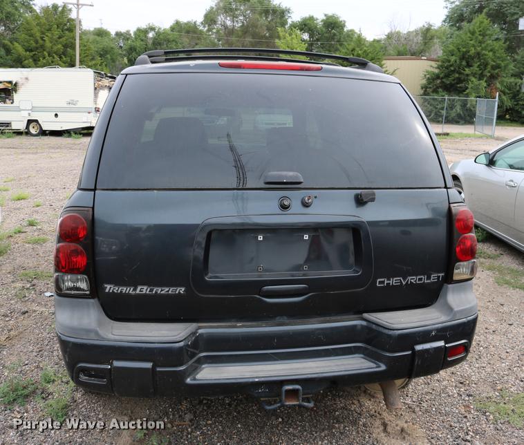 image for item DD0217 2004 Chevrolet TrailBlazer SUV
