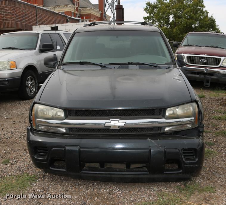 image for item DD0217 2004 Chevrolet TrailBlazer SUV