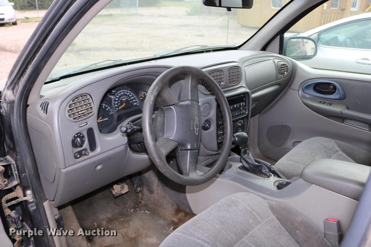 image for item DD0217 2004 Chevrolet TrailBlazer SUV