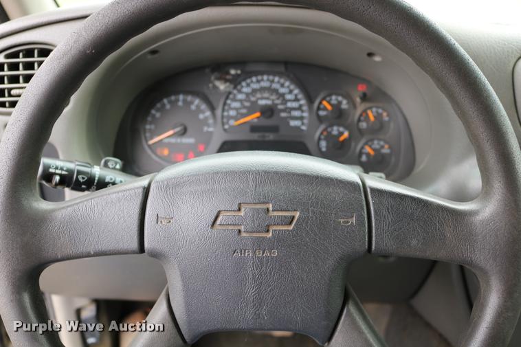 image for item DD0217 2004 Chevrolet TrailBlazer SUV