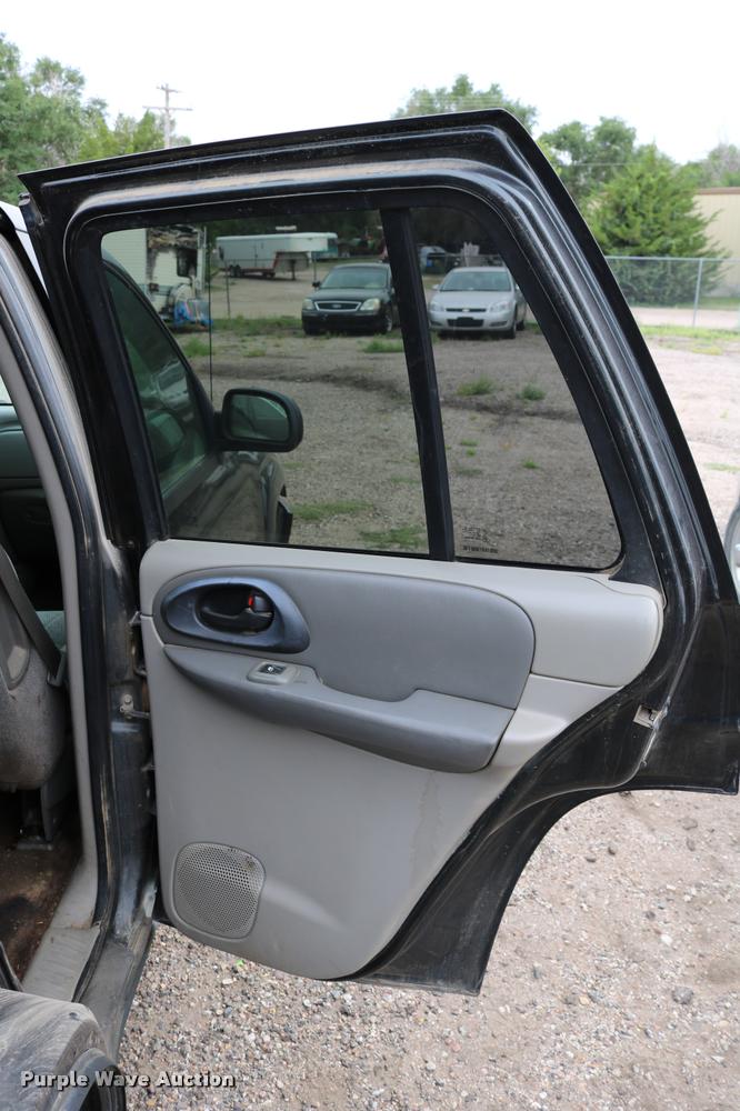 image for item DD0217 2004 Chevrolet TrailBlazer SUV