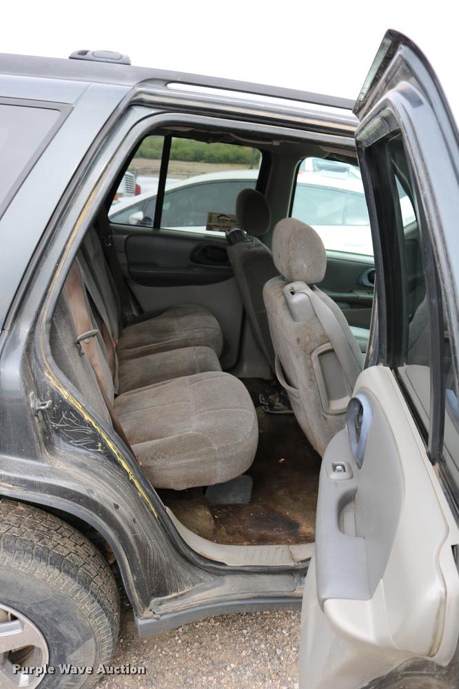 image for item DD0217 2004 Chevrolet TrailBlazer SUV