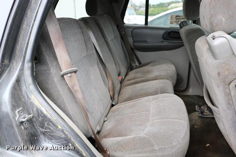 image for item DD0217 2004 Chevrolet TrailBlazer SUV