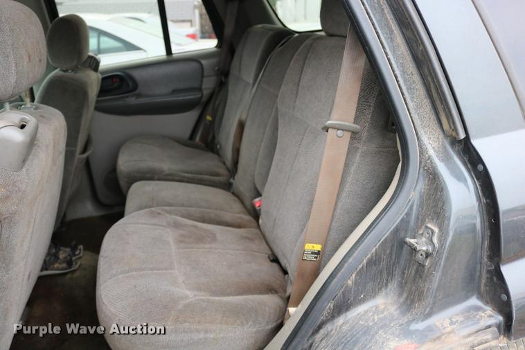 image for item DD0217 2004 Chevrolet TrailBlazer SUV