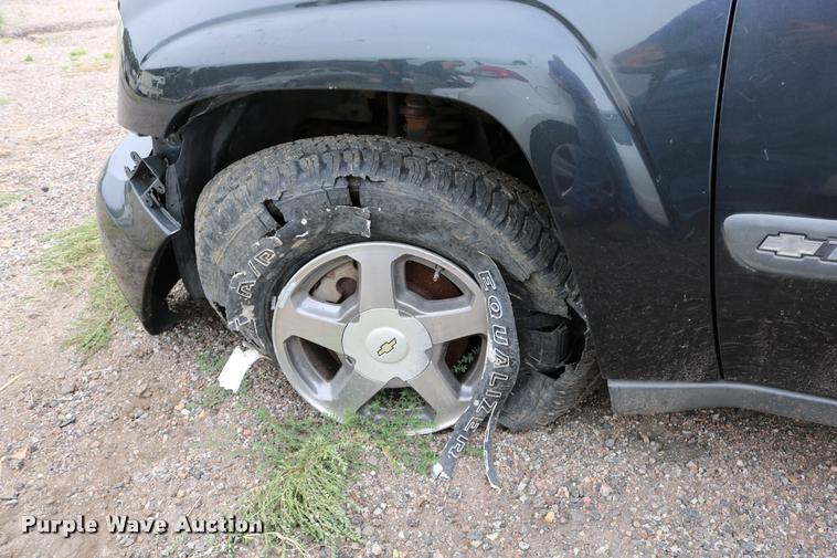 image for item DD0217 2004 Chevrolet TrailBlazer SUV