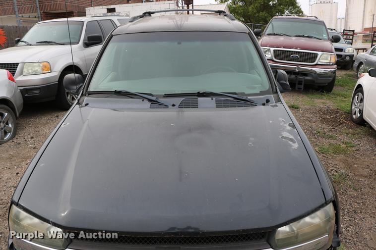 image for item DD0217 2004 Chevrolet TrailBlazer SUV