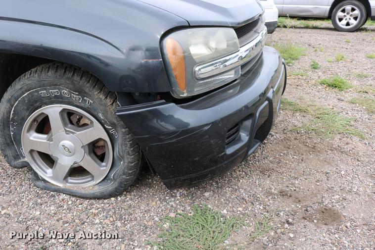 image for item DD0217 2004 Chevrolet TrailBlazer SUV