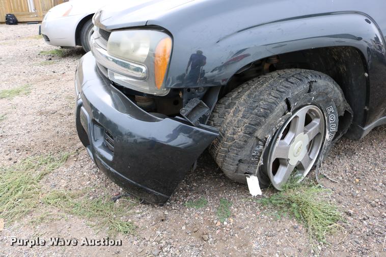 image for item DD0217 2004 Chevrolet TrailBlazer SUV