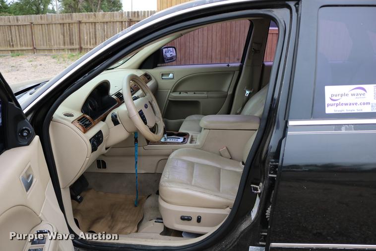 image for item DD0219 2005 Ford Five Hundred