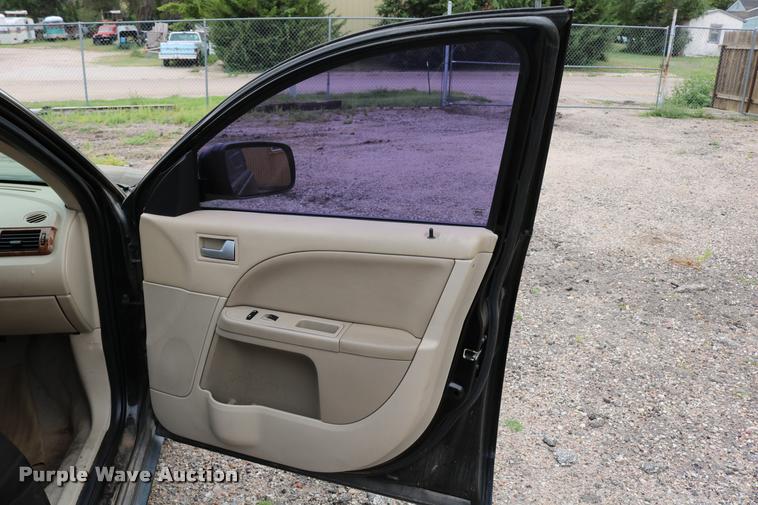 image for item DD0219 2005 Ford Five Hundred