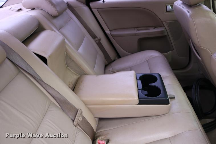 image for item DD0219 2005 Ford Five Hundred