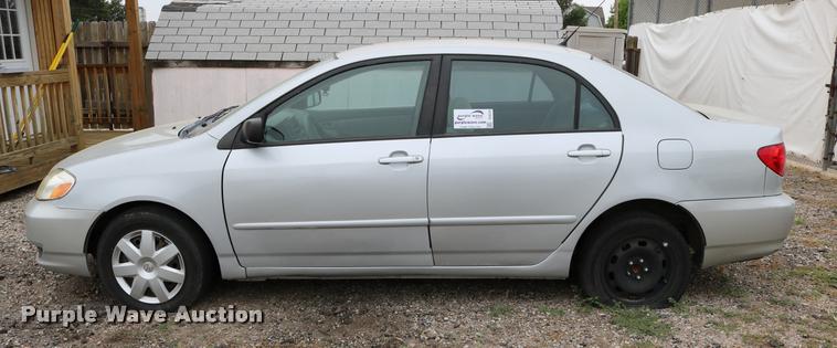 image for item DD0220 2004 Toyota Corolla