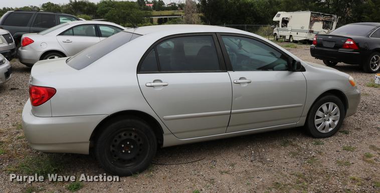 image for item DD0220 2004 Toyota Corolla