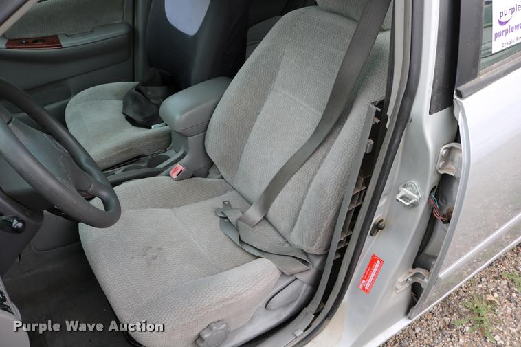 image for item DD0220 2004 Toyota Corolla