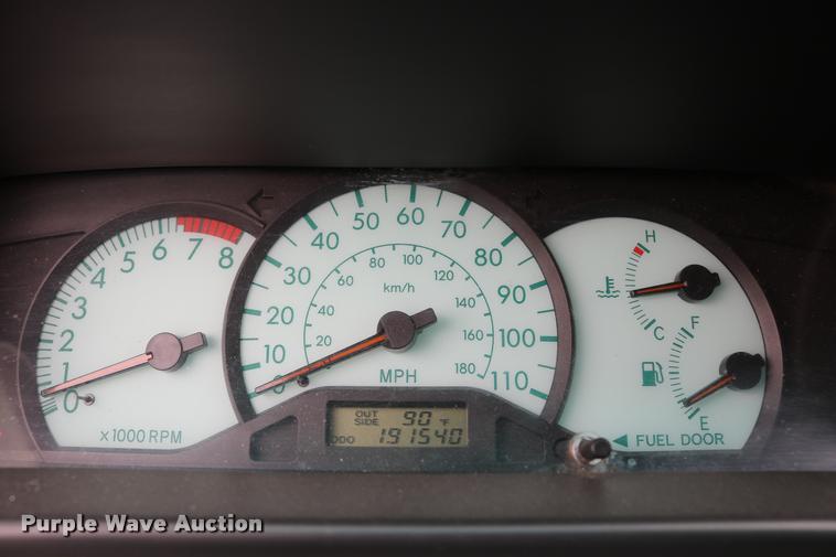 image for item DD0220 2004 Toyota Corolla