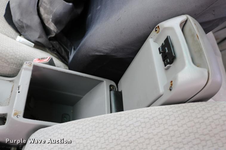 image for item DD0220 2004 Toyota Corolla