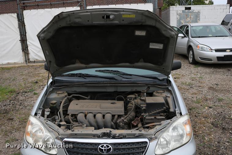 image for item DD0220 2004 Toyota Corolla