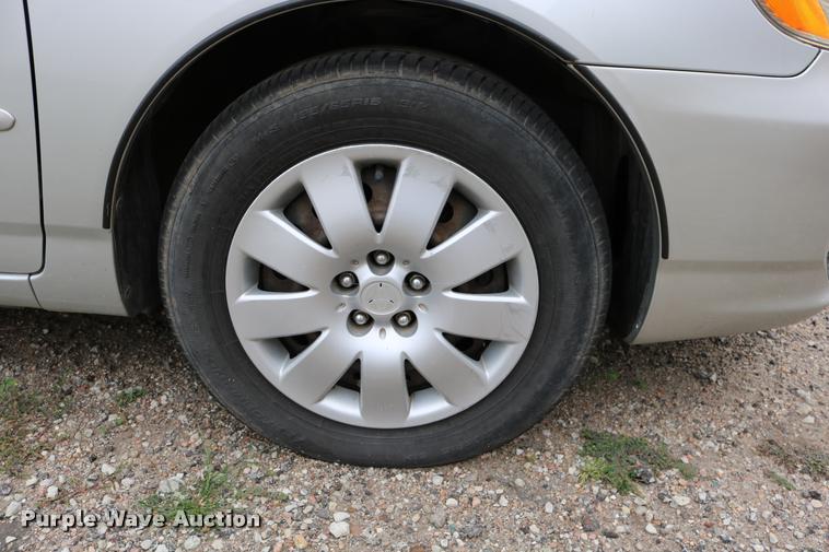 image for item DD0220 2004 Toyota Corolla