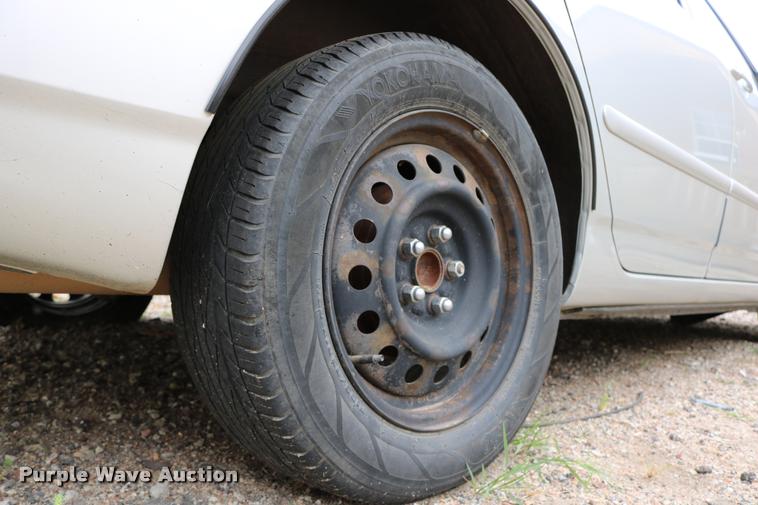 image for item DD0220 2004 Toyota Corolla