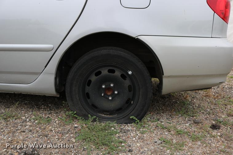 image for item DD0220 2004 Toyota Corolla