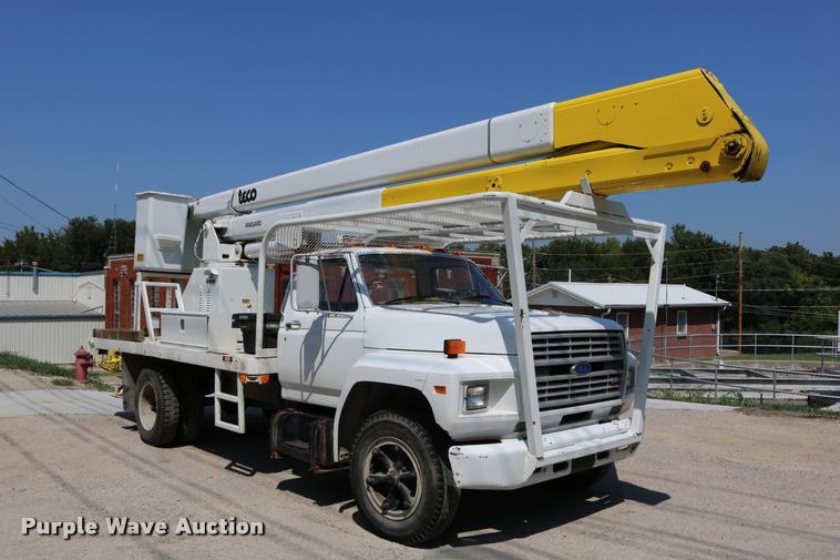 image for item DD0226 1985 Ford F600 bucket truck