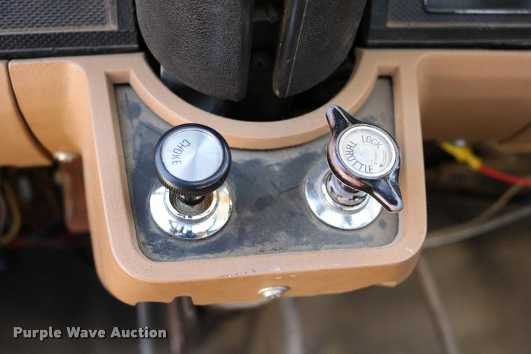 image for item DD0226 1985 Ford F600 bucket truck