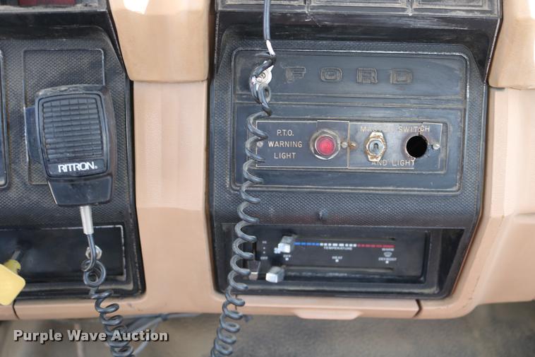 image for item DD0226 1985 Ford F600 bucket truck