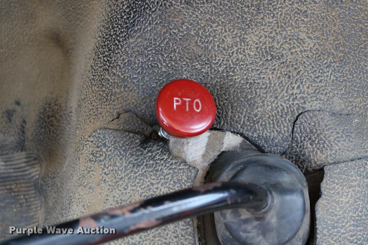 image for item DD0226 1985 Ford F600 bucket truck