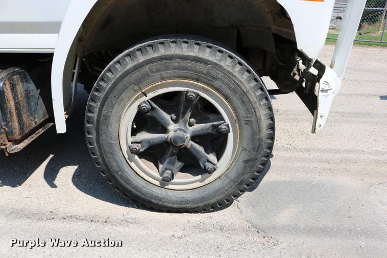 image for item DD0226 1985 Ford F600 bucket truck