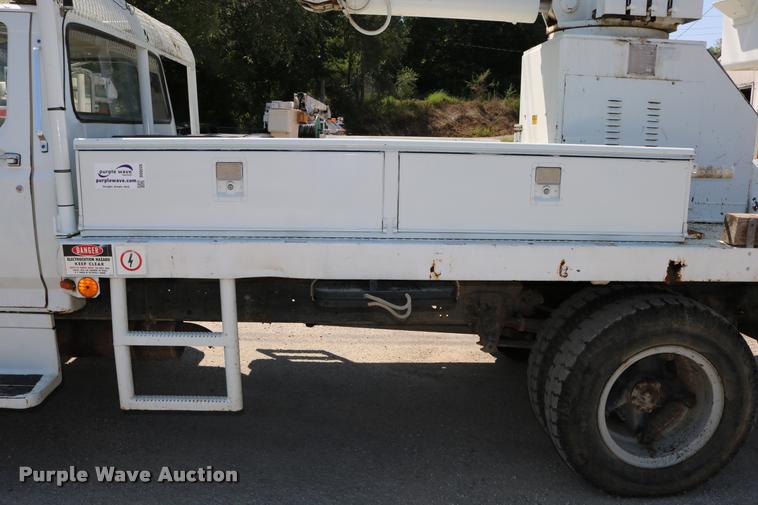 image for item DD0226 1985 Ford F600 bucket truck