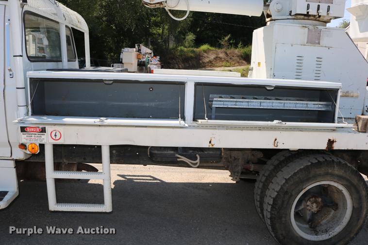 image for item DD0226 1985 Ford F600 bucket truck