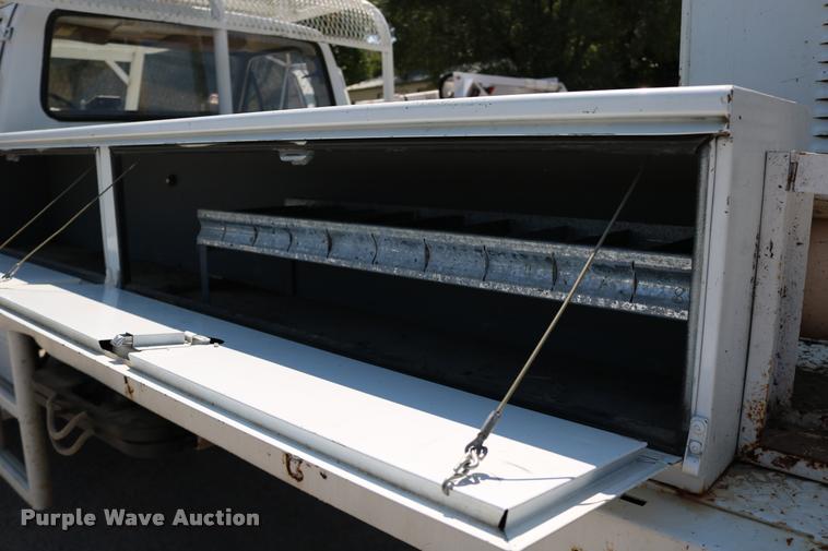 image for item DD0226 1985 Ford F600 bucket truck