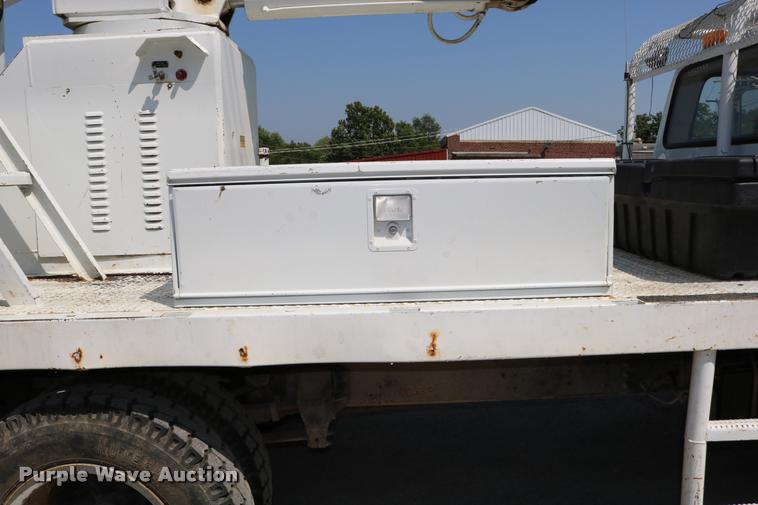 image for item DD0226 1985 Ford F600 bucket truck