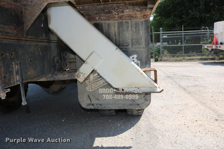 image for item DD0226 1985 Ford F600 bucket truck