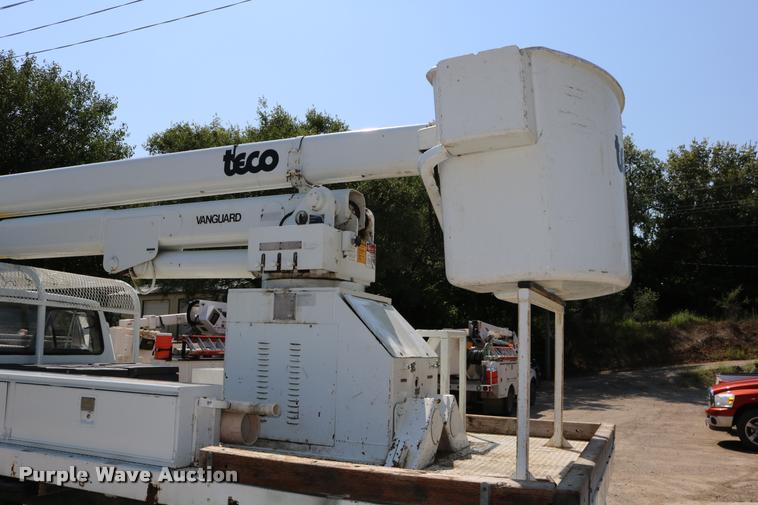 image for item DD0226 1985 Ford F600 bucket truck