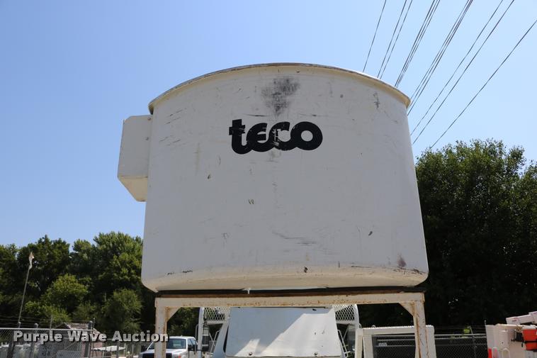 image for item DD0226 1985 Ford F600 bucket truck