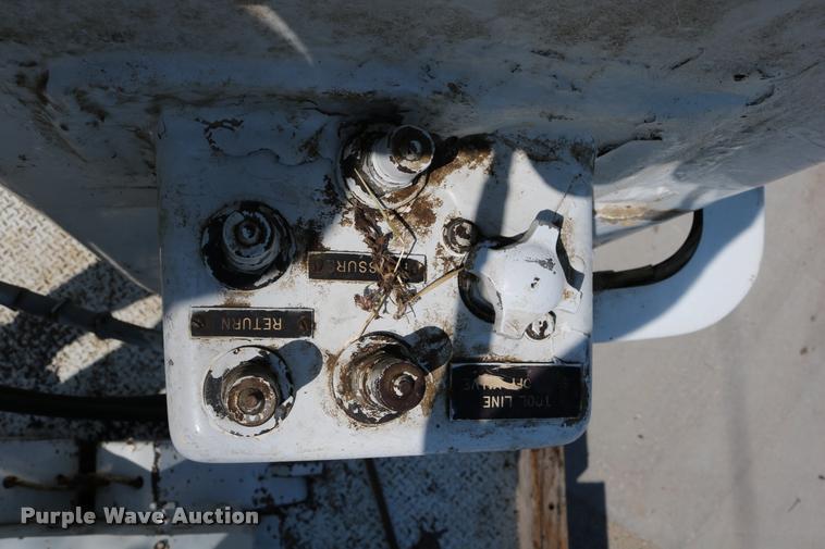 image for item DD0226 1985 Ford F600 bucket truck