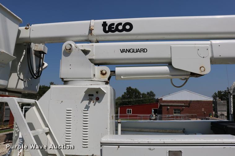 image for item DD0226 1985 Ford F600 bucket truck