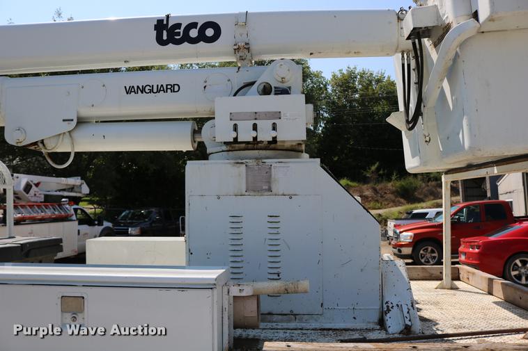 image for item DD0226 1985 Ford F600 bucket truck