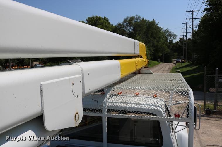 image for item DD0226 1985 Ford F600 bucket truck