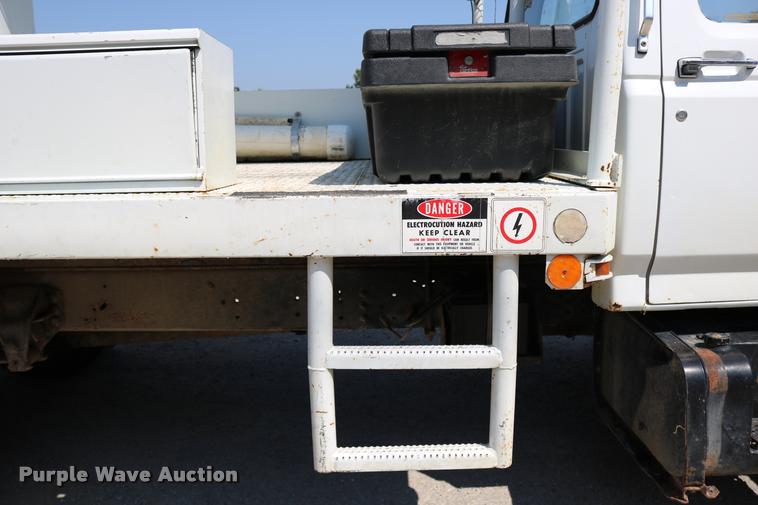 image for item DD0226 1985 Ford F600 bucket truck