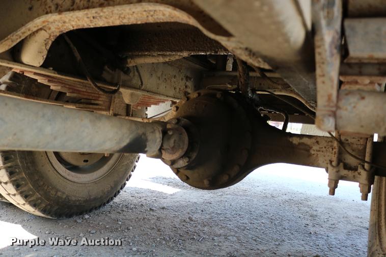 image for item DD0226 1985 Ford F600 bucket truck