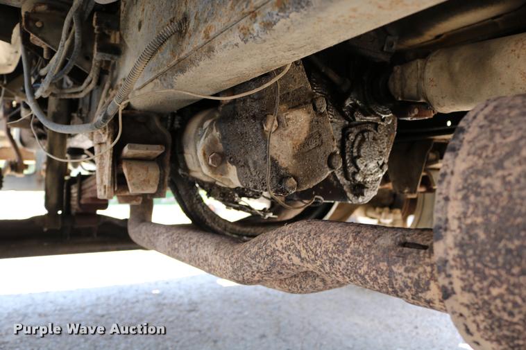 image for item DD0226 1985 Ford F600 bucket truck