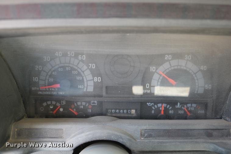 image for item DD0227 1999 Chevrolet C6500 dump truck