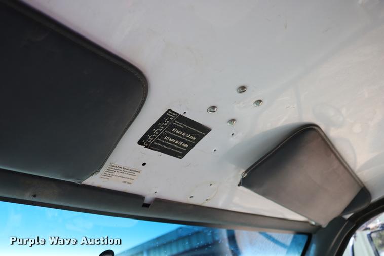 image for item DD0227 1999 Chevrolet C6500 dump truck