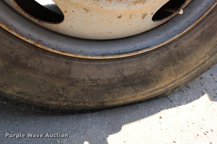 image for item DD0227 1999 Chevrolet C6500 dump truck